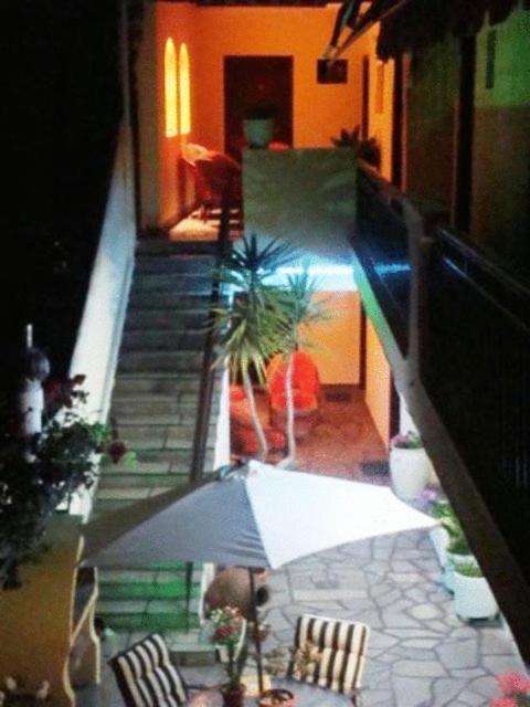 Hotel Petunia Néosz Marmarász Kültér fotó