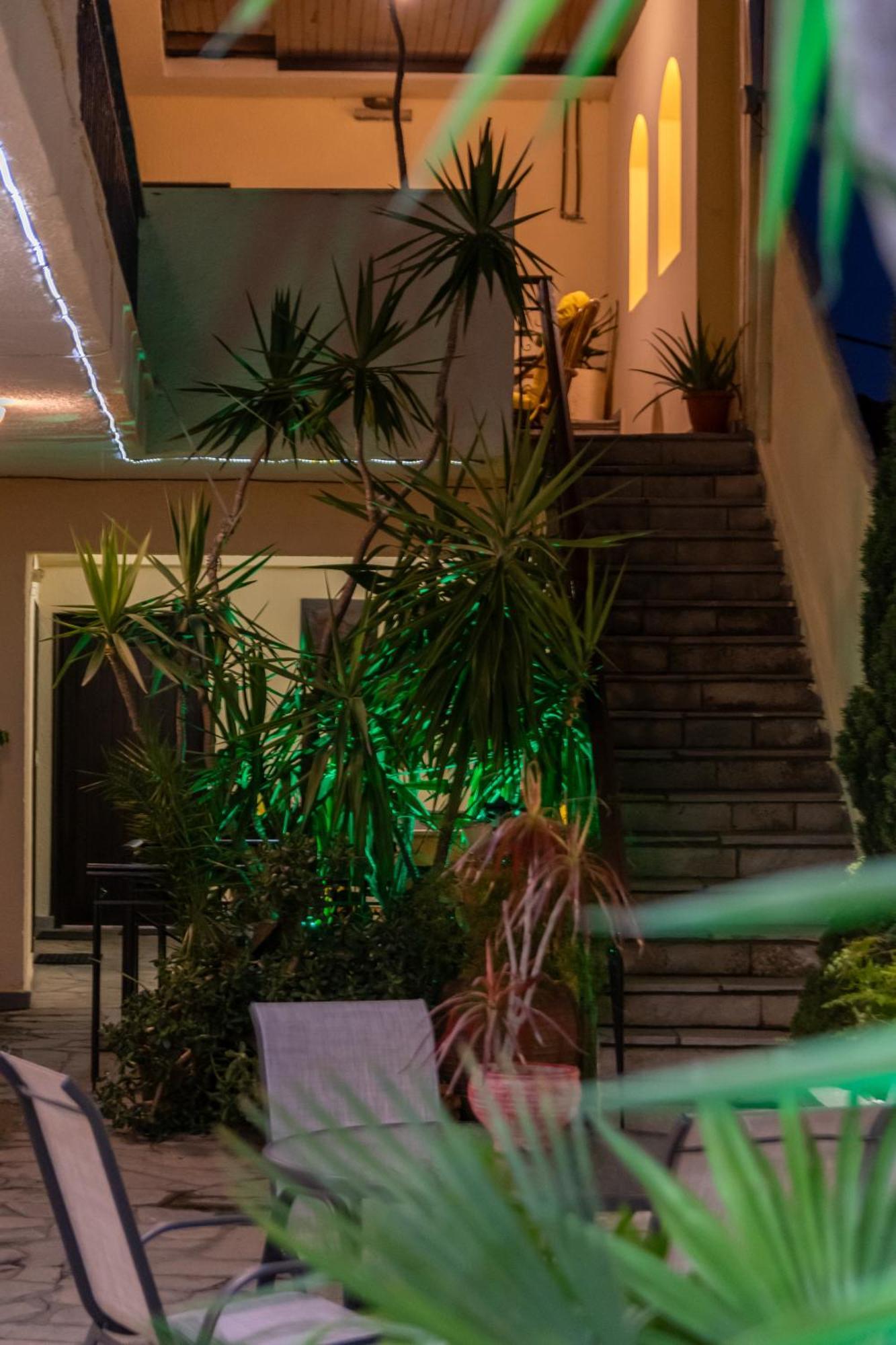Hotel Petunia Néosz Marmarász Kültér fotó